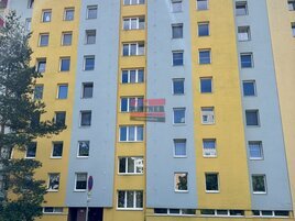 Prodej bytu 3+1 s balkonem, Sofijská ulice, Tábor